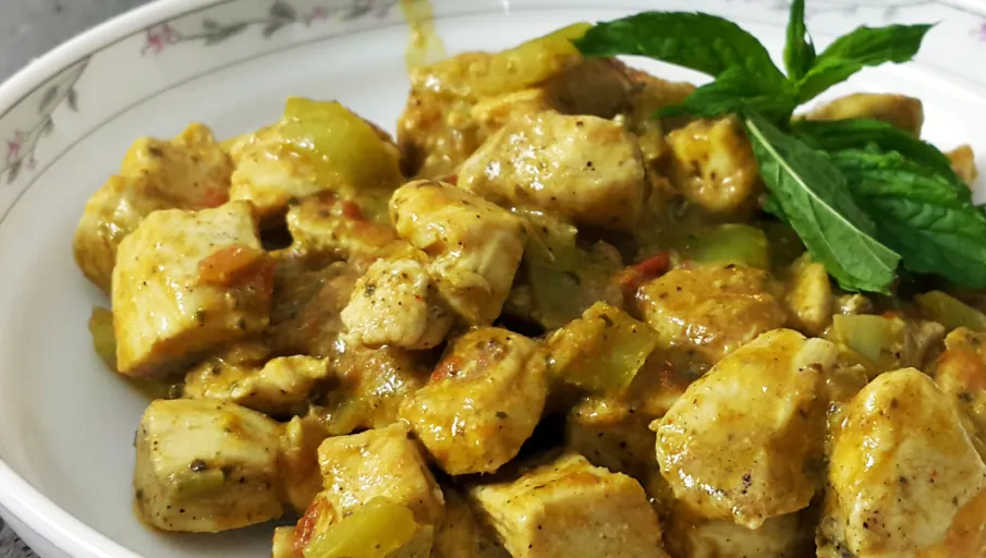 Pesto Soslu Tavuk